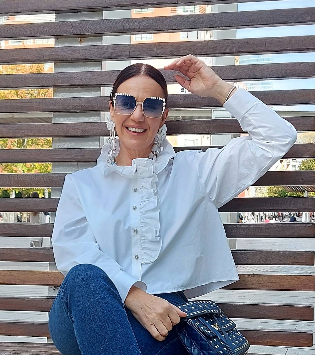 Fotos: Amaia, la periodista que no pasa desapercibida en Bilbao con sus looks asequibles y