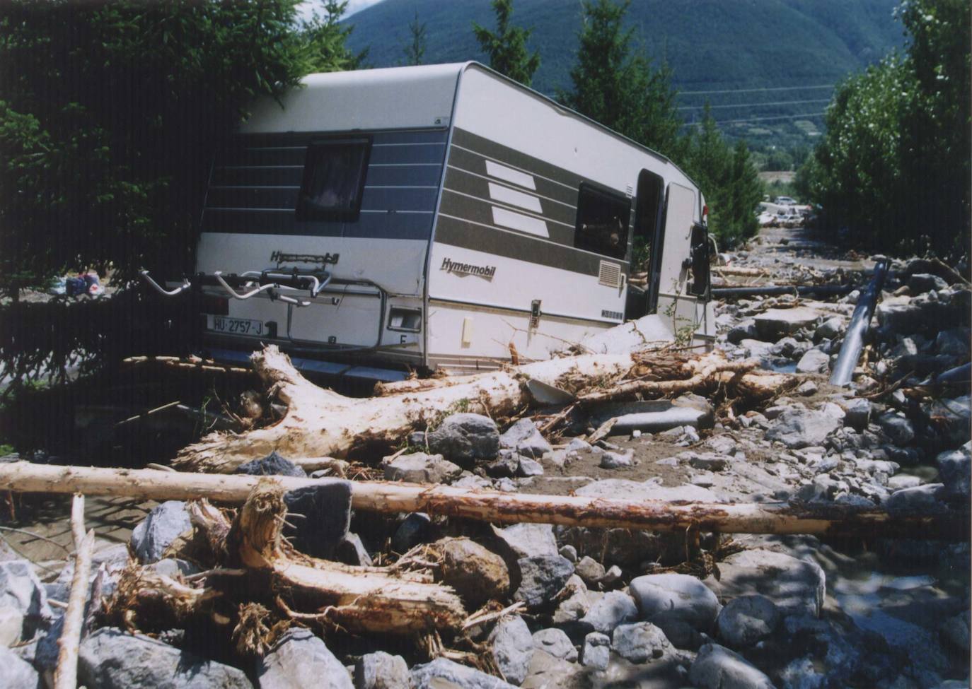 Fotos: El día que el agua se tragó un camping en Biescas