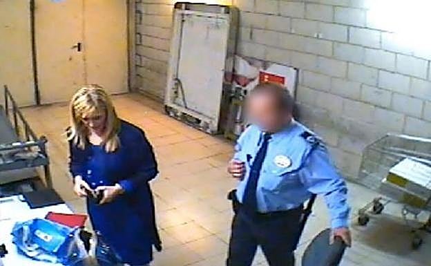 La Audiencia Nacional anula la multa de 150.000 euros a Eroski por la difusión del vídeo del hurto de Cristina Cifuentes