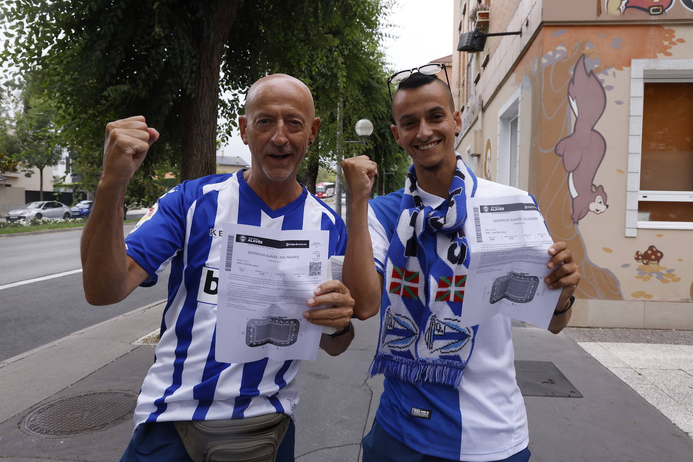Fotos: El regreso de la afición a Mendizorroza, en imágenes