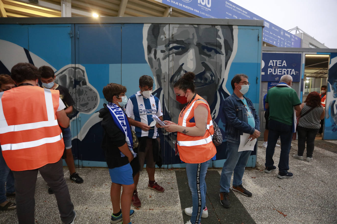 Fotos: El regreso de la afición a Mendizorroza, en imágenes