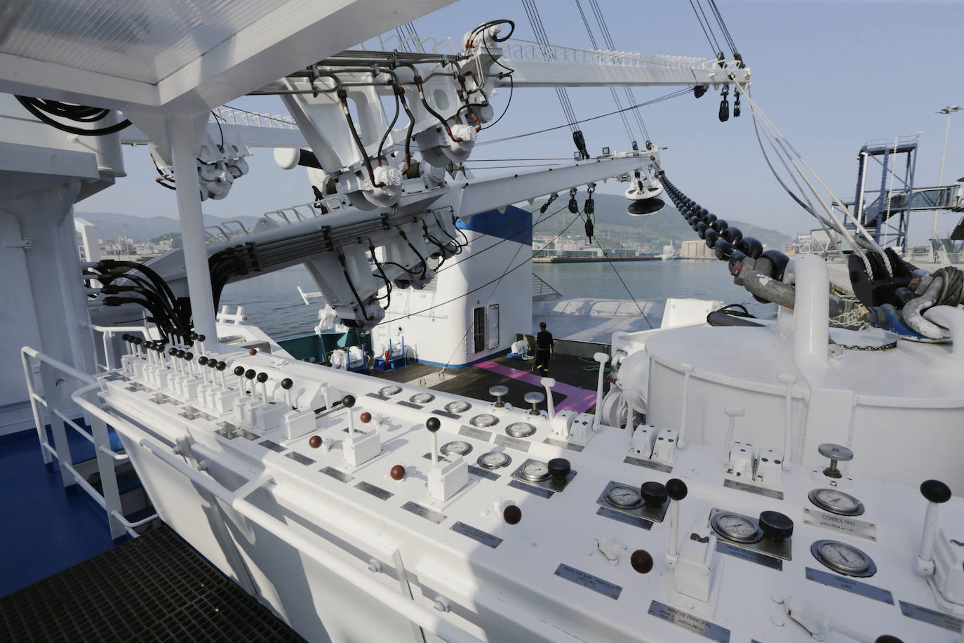 Fotos: Así es el atunero &#039;Juan Pablo II&#039; que Astilleros Muruetaha entregado en Getxo