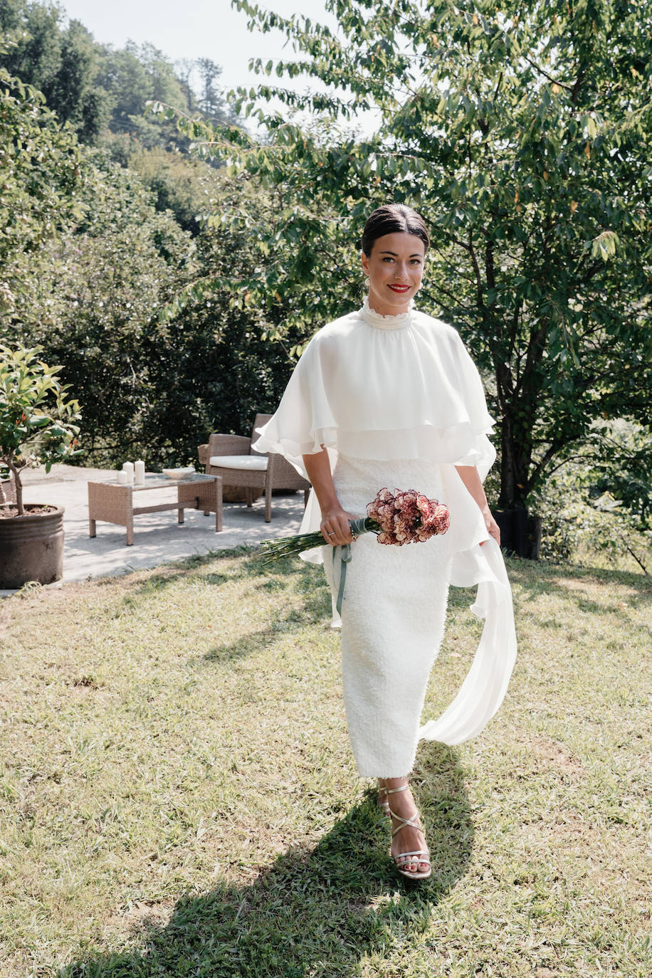 Fotos: Naia, la novia con capa de organza que se casó en Mundaka