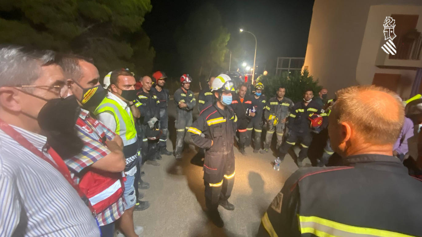 Fotos: Derrumbe de un edificio en Peníscola