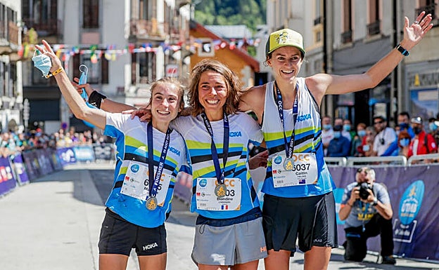 Podio femenino de la OCC.