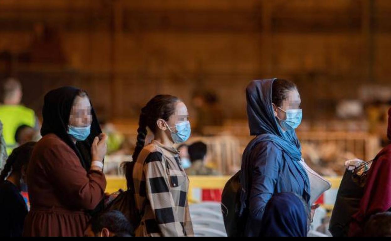 18 familias afganas residentes en Euskadi desconocen qué es de sus allegados