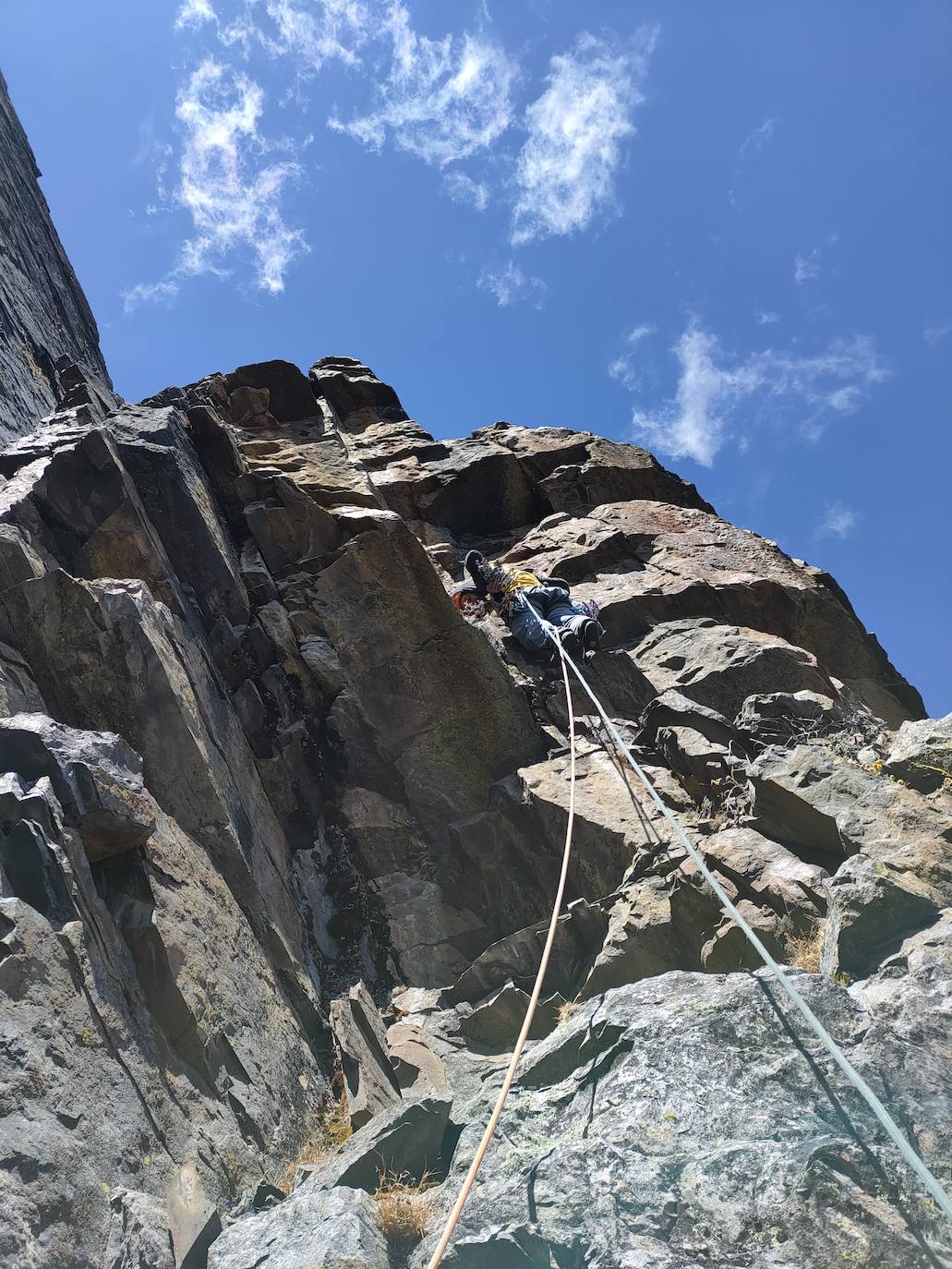 Fotos: Las imágenes de los hermanos Pou en la vía Sabino Chacha Don Bosco
