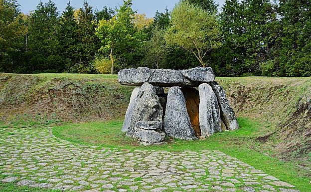 Dolmen de Aizkomendi.