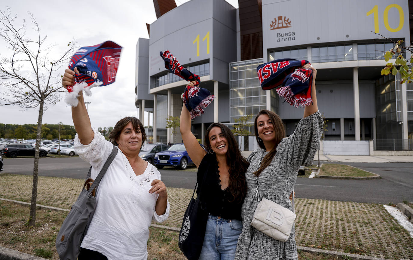 Fotos: El baskonismo regresa a las gradas del Buesa Arena