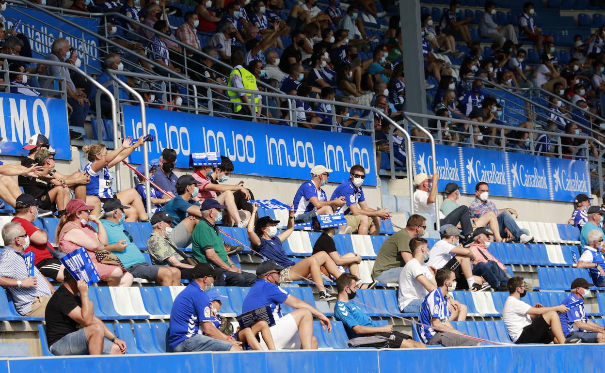 Imagen de la grada de Mendizorroza en el partido ante el Mallorca. 