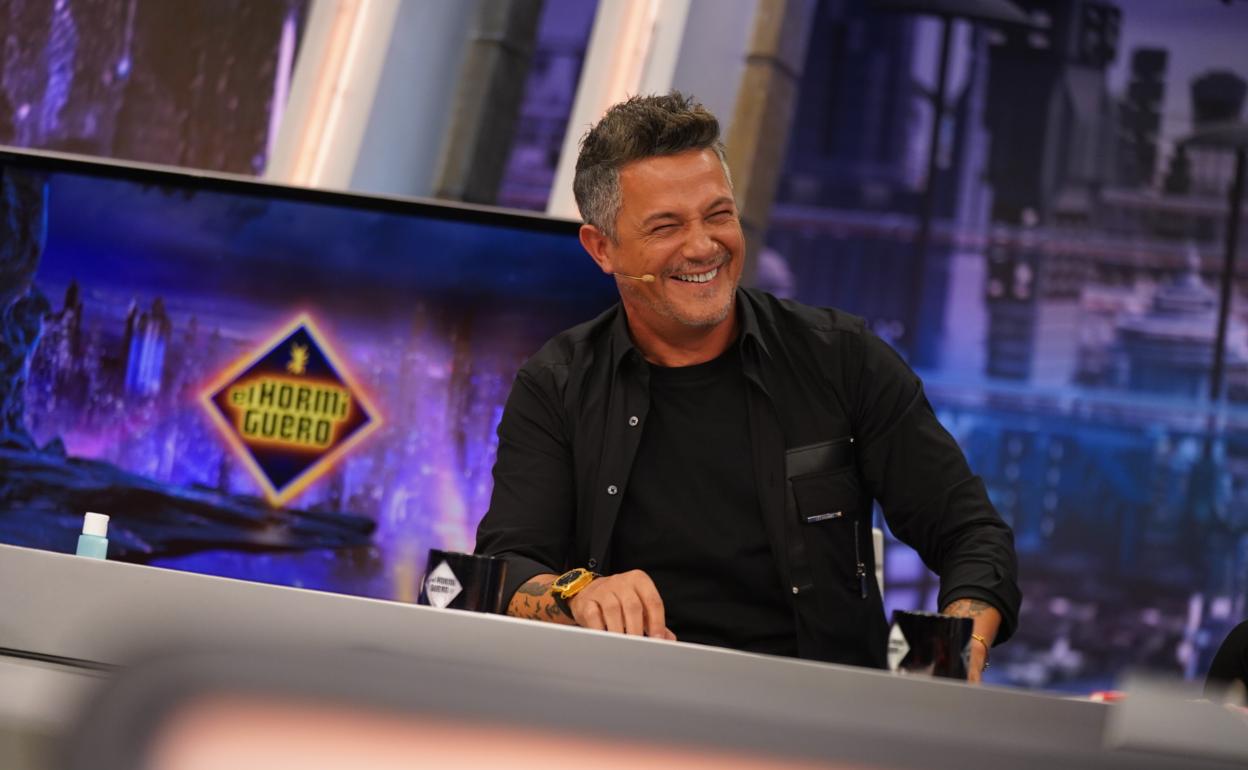 Alejandro Sanz, presentador de 'El Hormiguero' por un día