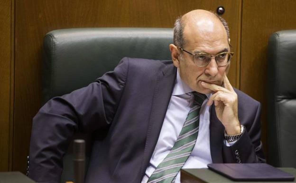 LAB insiste a la jueza en la necesidad de investigar a Darpón por el fraude de la OPE