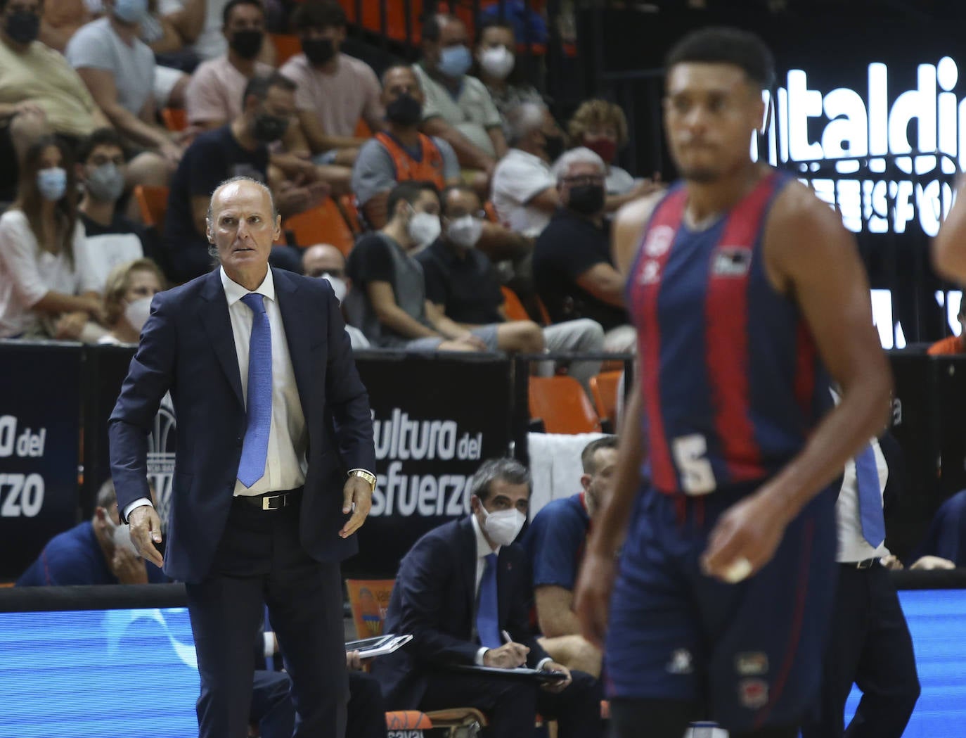 Fotos: Las mejores imágenes del Valencia - Baskonia