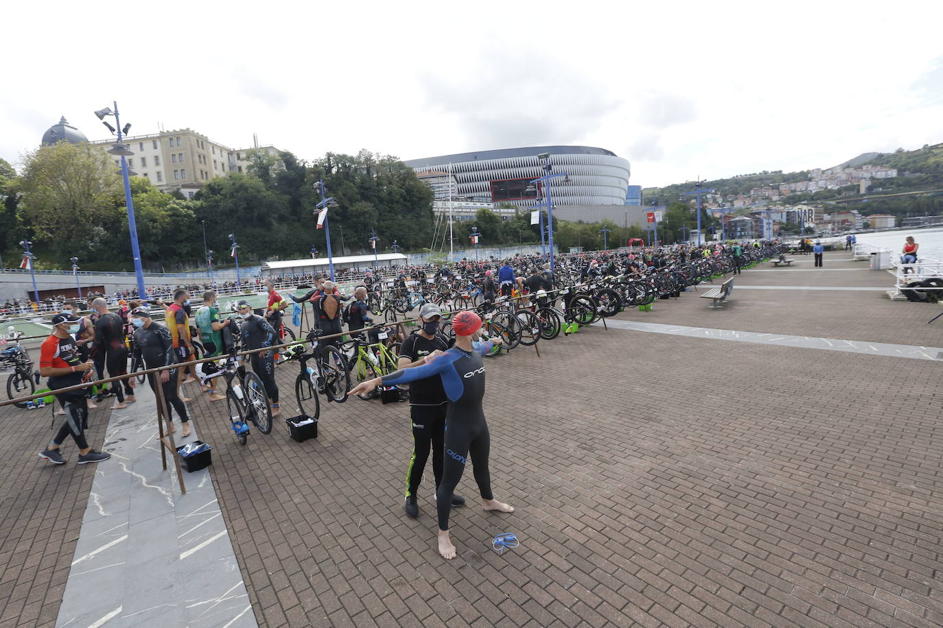 Fotos: Los bilbaínos disfrutan del triatlón