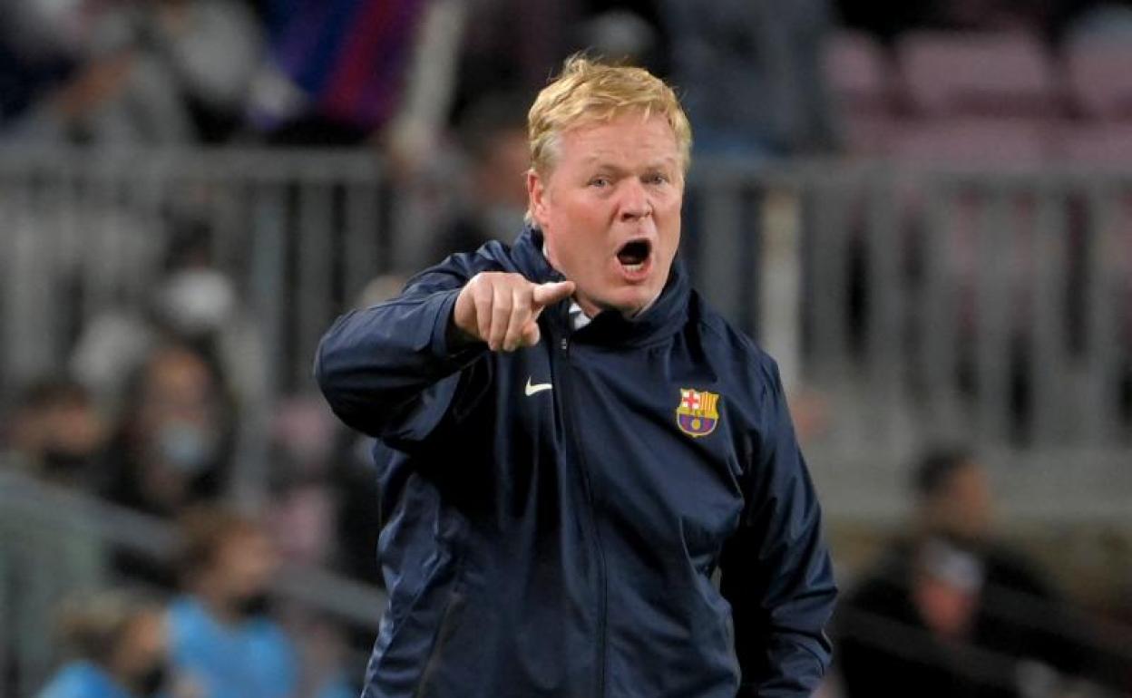 Ronald Koeman, durante el partido ante el Granada. 