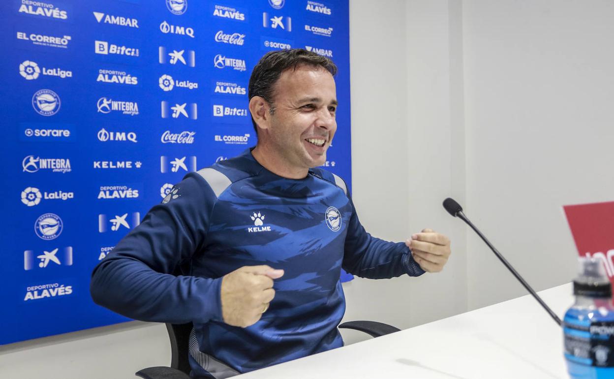 Javi Calleja, durante la rueda de prensa.