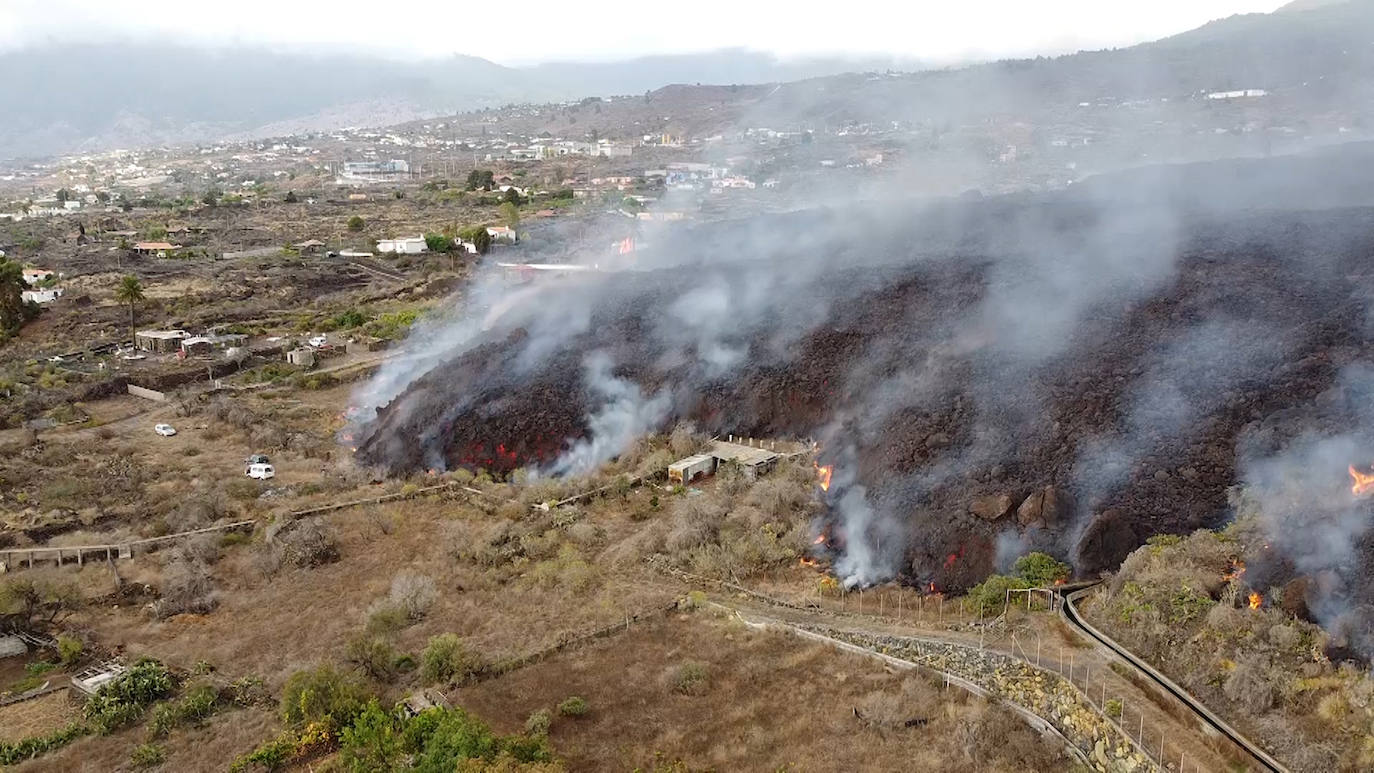 Fotos: El volcán de Canarias entra en erupción