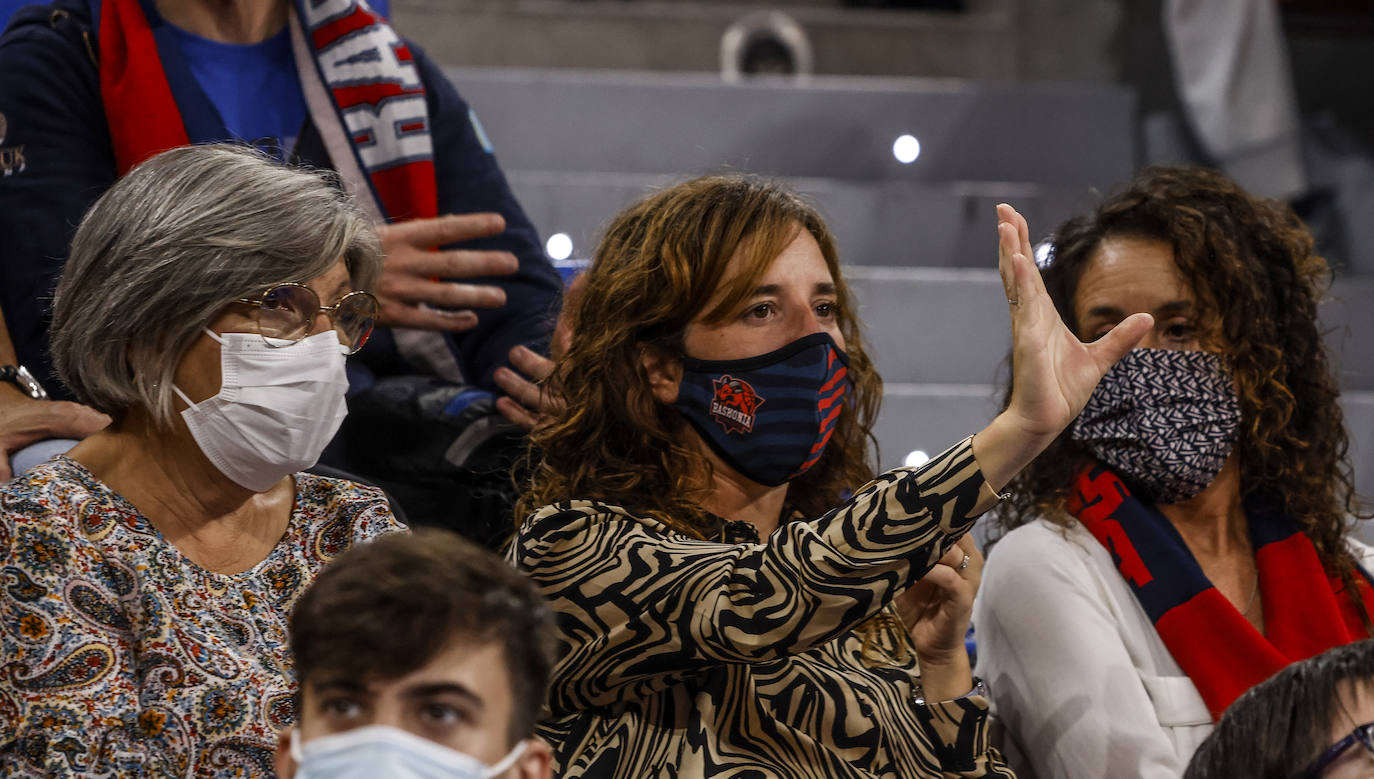 Fotos: Así ha sido el esperado regreso de la afición al Buesa Arena