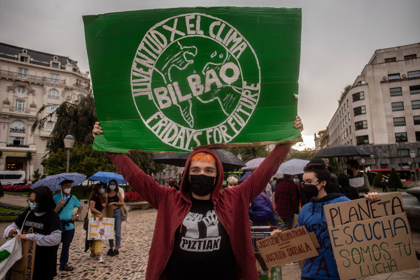 Fotos: Imágenes de la manifestación en Bilbao que busca combatir el cambio climático