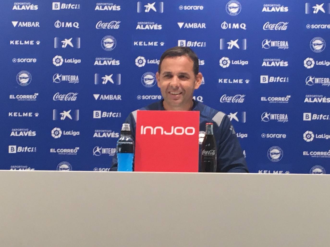 Calleja durante la reuda de prensa previa al partido del Atlético