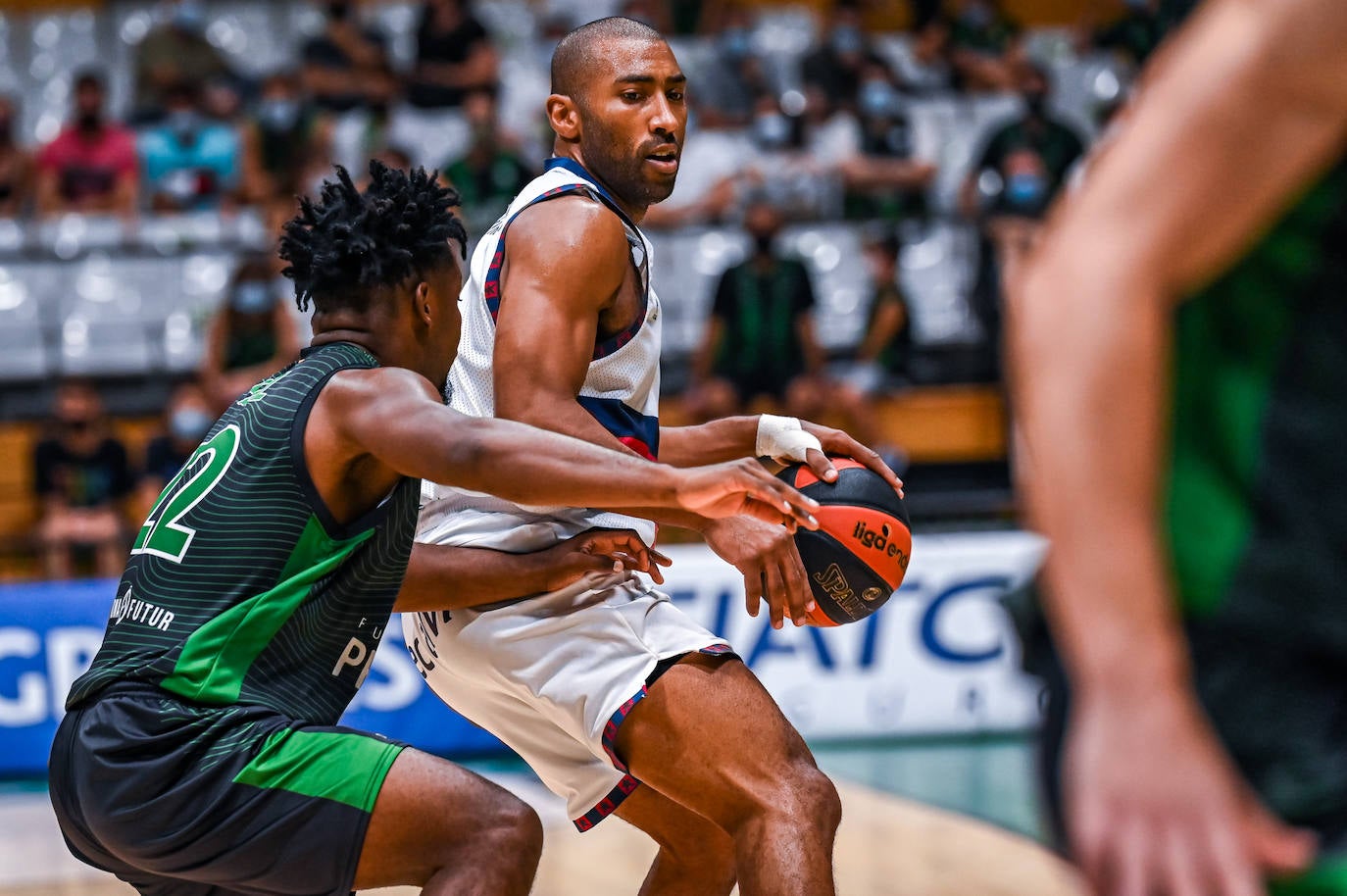 Fotos: Las mejores imágenes del Joventut-Baskonia