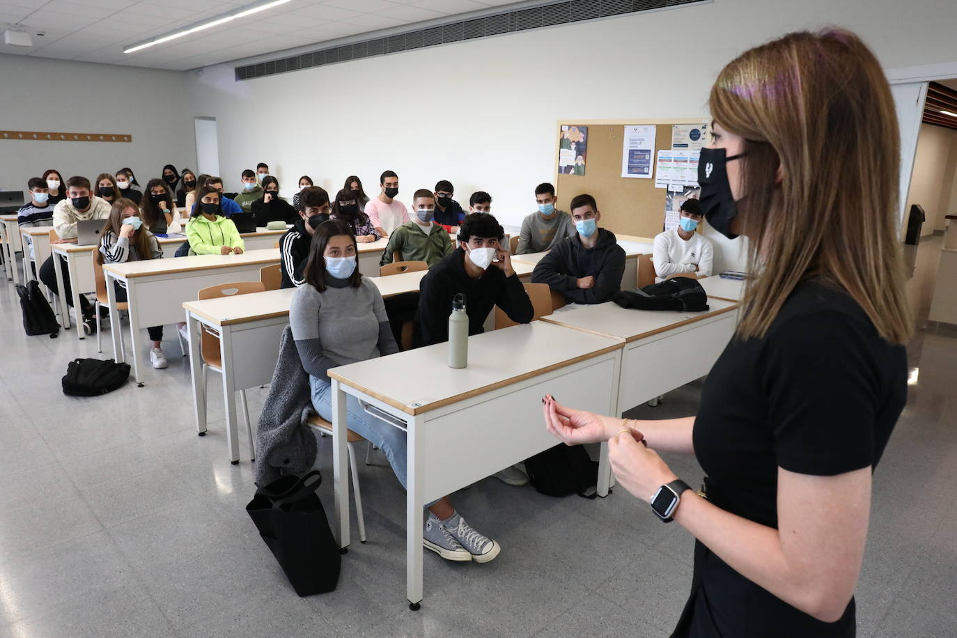 Fotos: Vuelta a la presencialidad en las universidades vascas