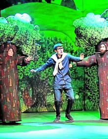 Imagen secundaria 2 - Intérprete de danza Iratxe Ansa, 'Al desnudo'. Autoría revelación 'el patio de mi casa'. Musical 'kutsidazu bidea, ixabel'