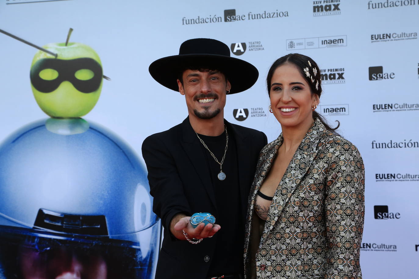 Los bailarines Jesús Carmona y Lucía Campillo.