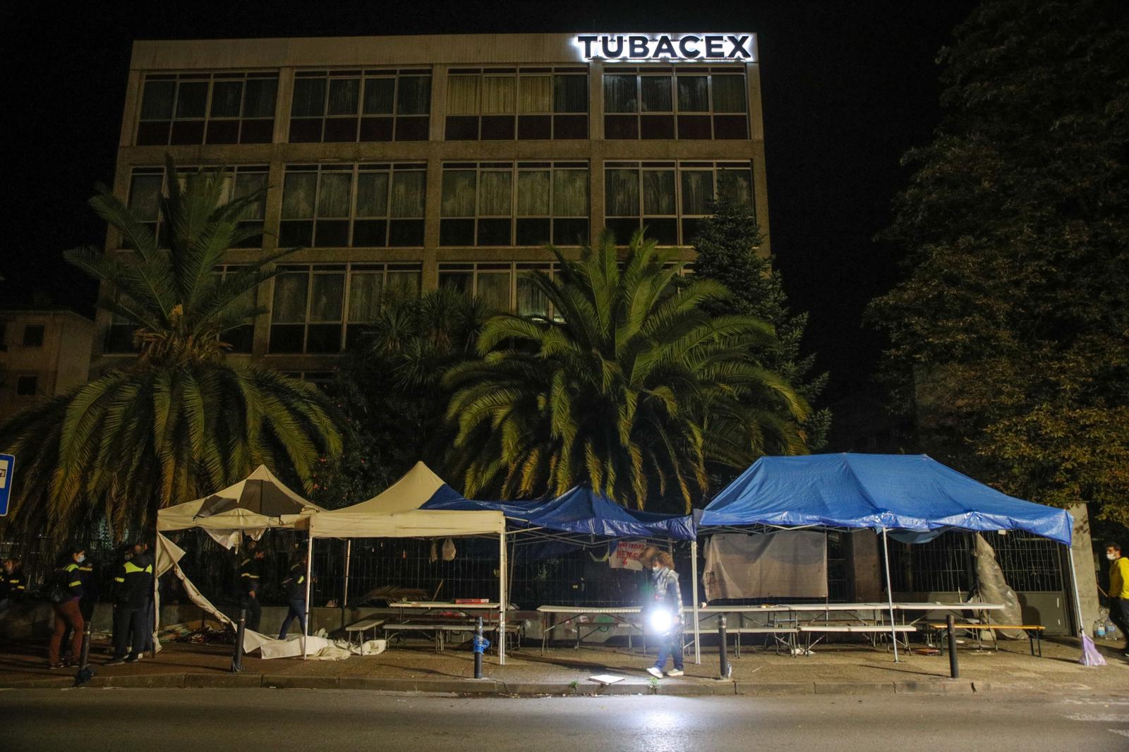 Fotos: Así han vuelto los trabajadores tras 236 días de huelga