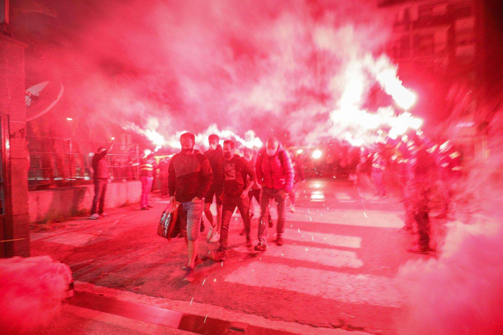 Fotos: Así han vuelto los trabajadores tras 236 días de huelga