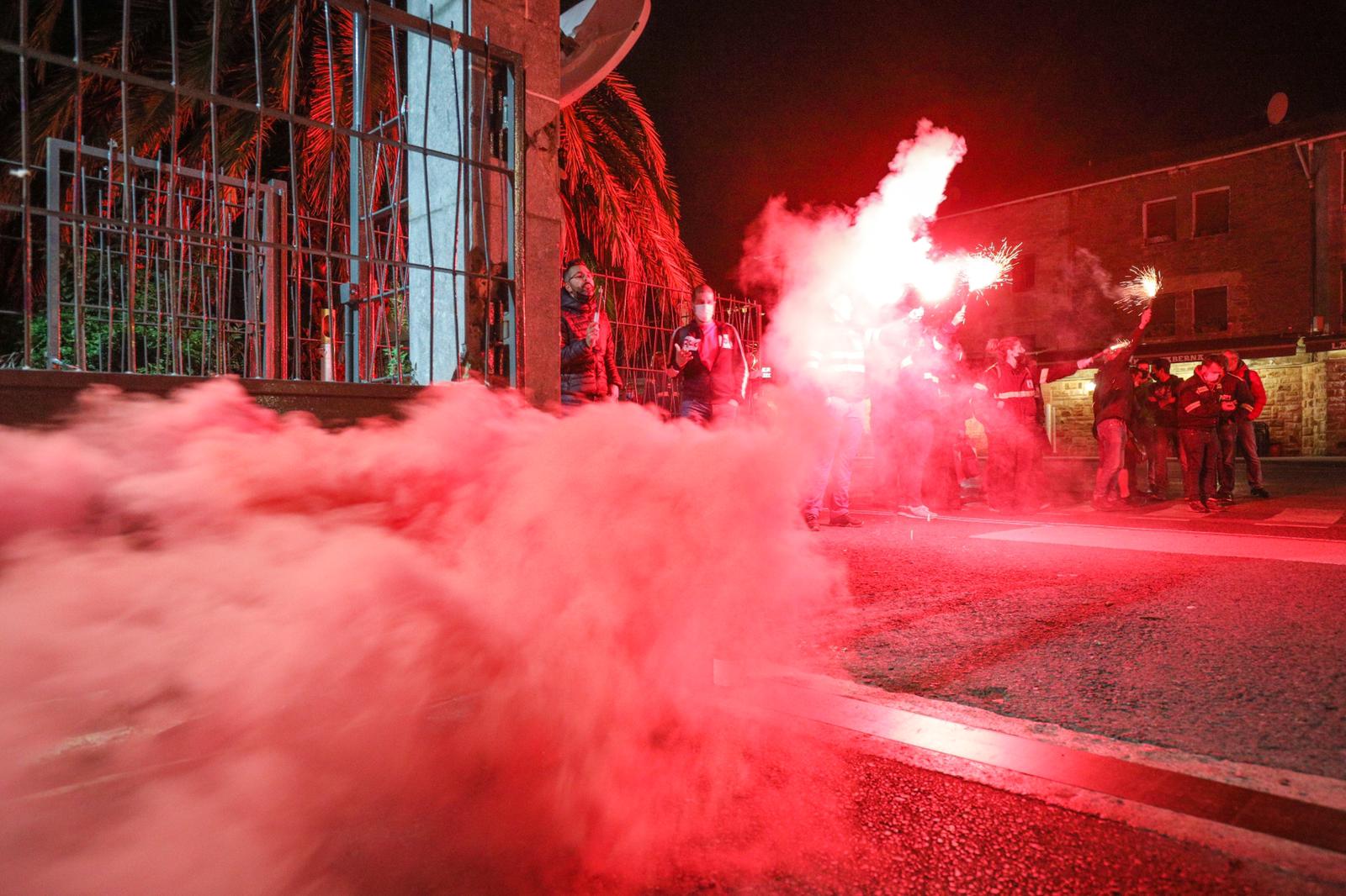 Fotos: Así han vuelto los trabajadores tras 236 días de huelga