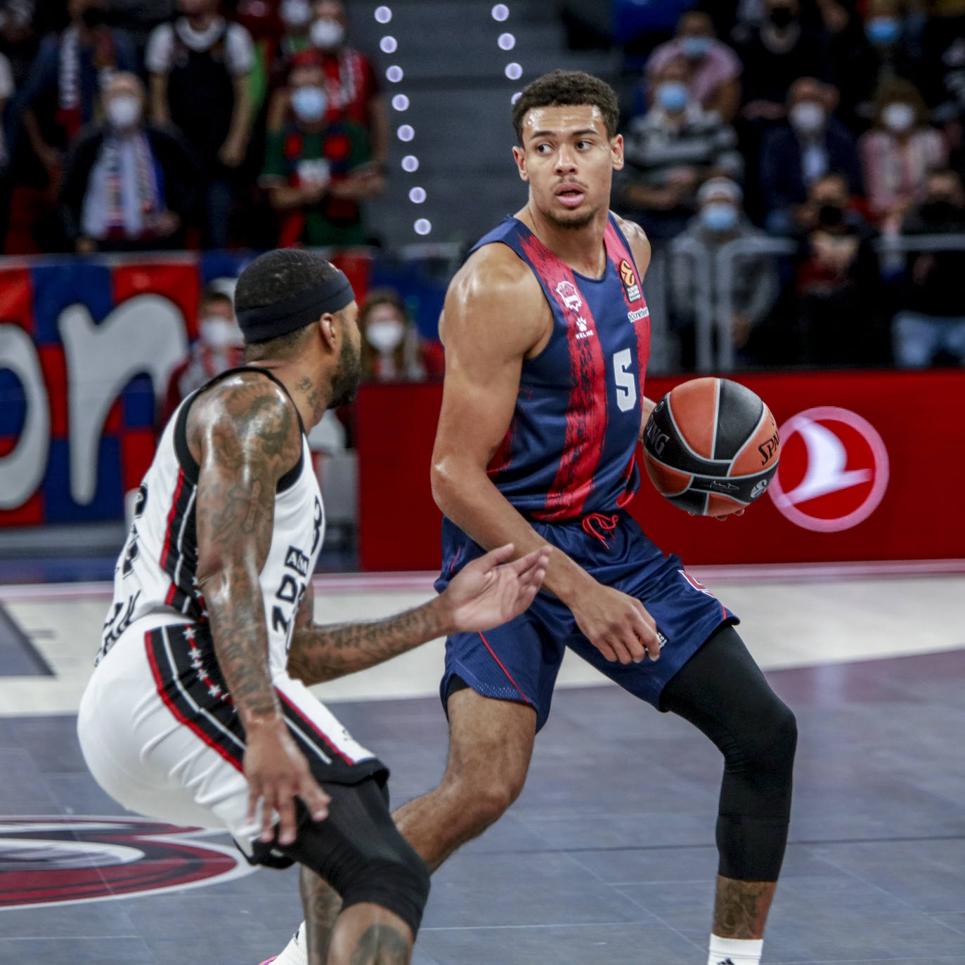 Fotos: Las mejores imágenes del Baskonia - Milano