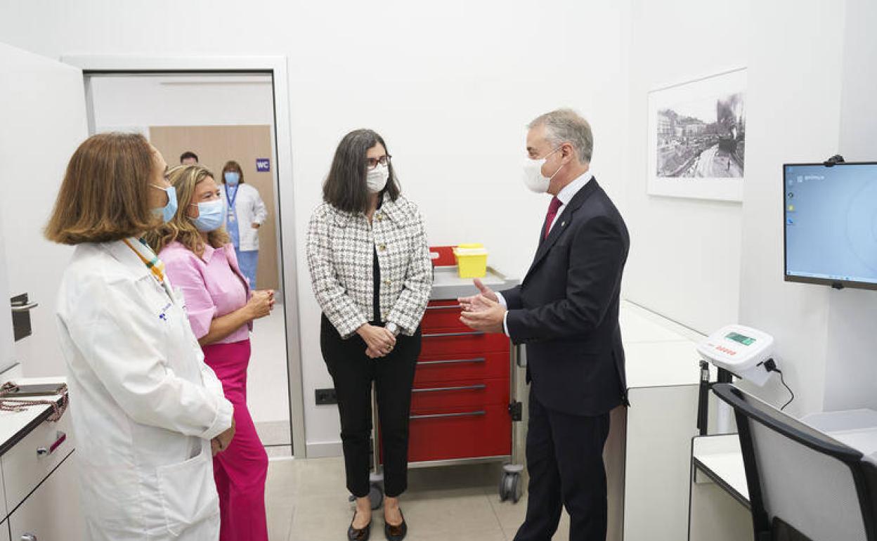 El lehendakari Iñigo Urkullu ha inaugurado este viernes las instalaciones acompañado de la consejera de Salud, Gotzone Sagardui