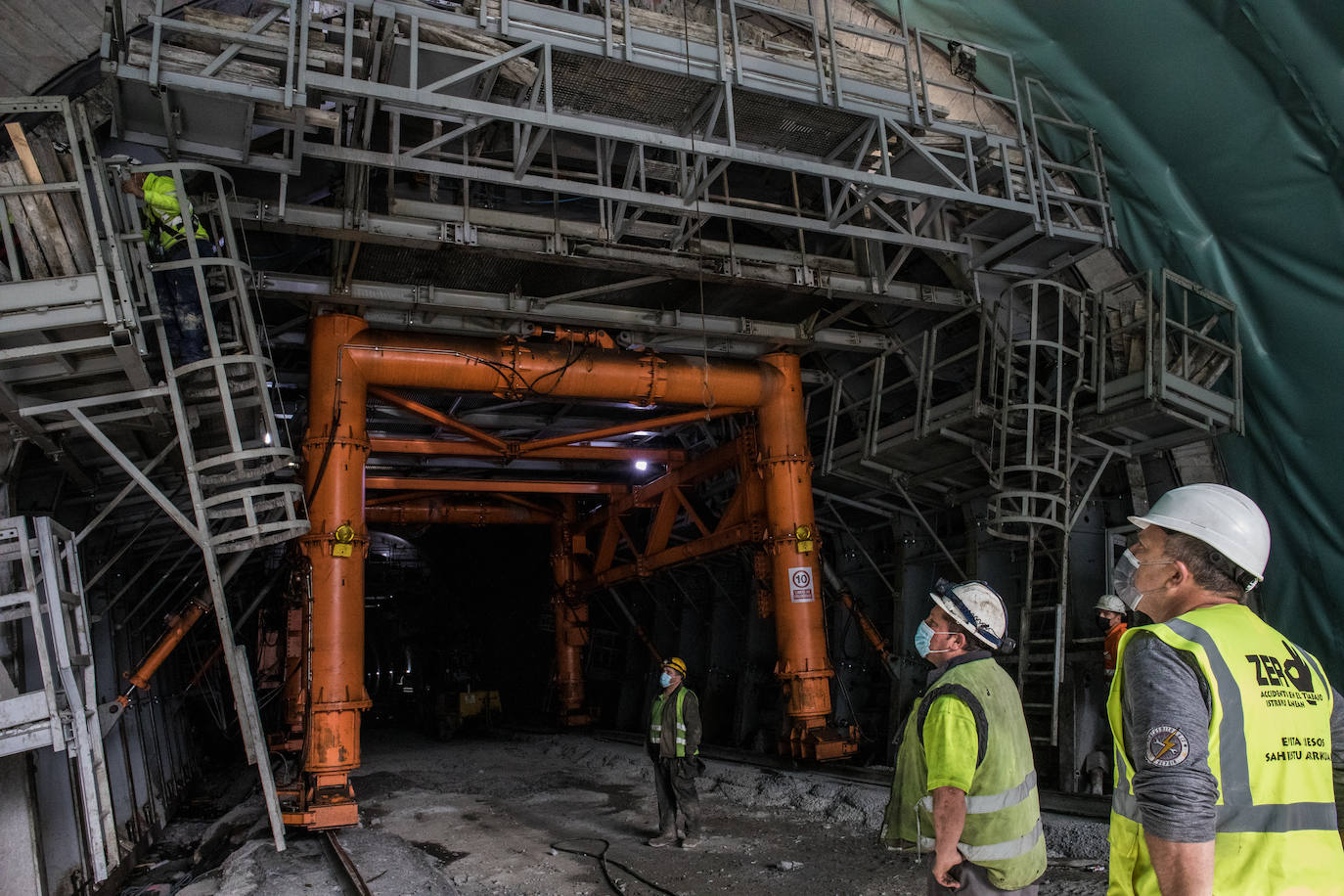 Fotos: Así son los trabajos en las profundidades de la Supersur
