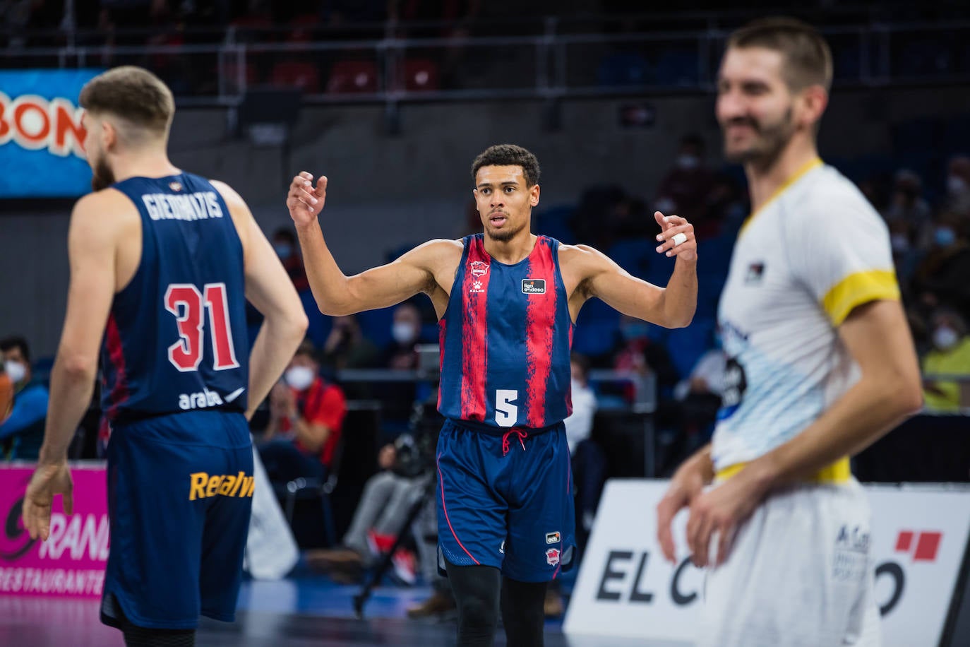 Fotos: Las mejores imágenes del Baskonia - Obradoiro