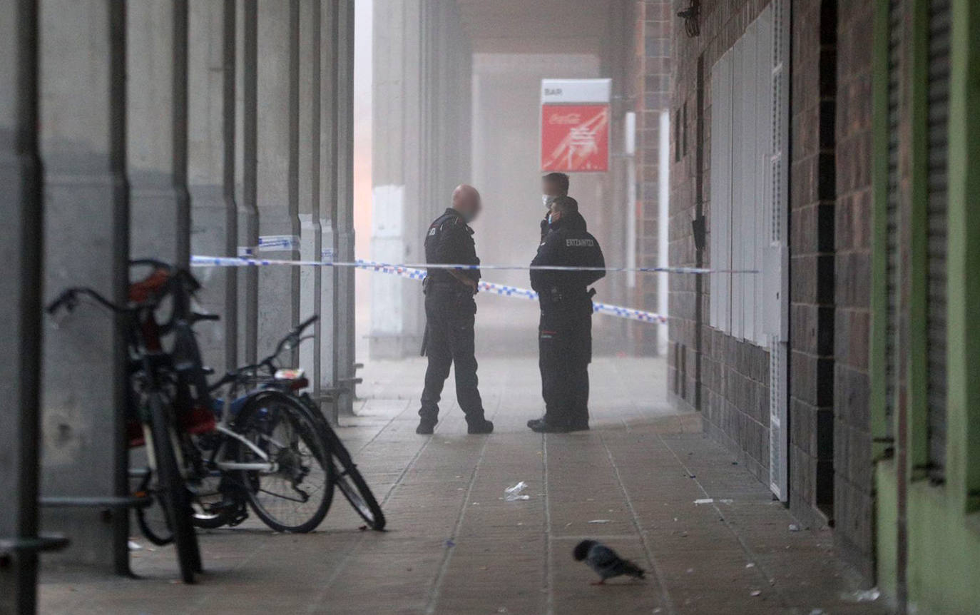 Fotos: Mata a su mujer a cuchilladas delante de sus hijos en Sansomendi