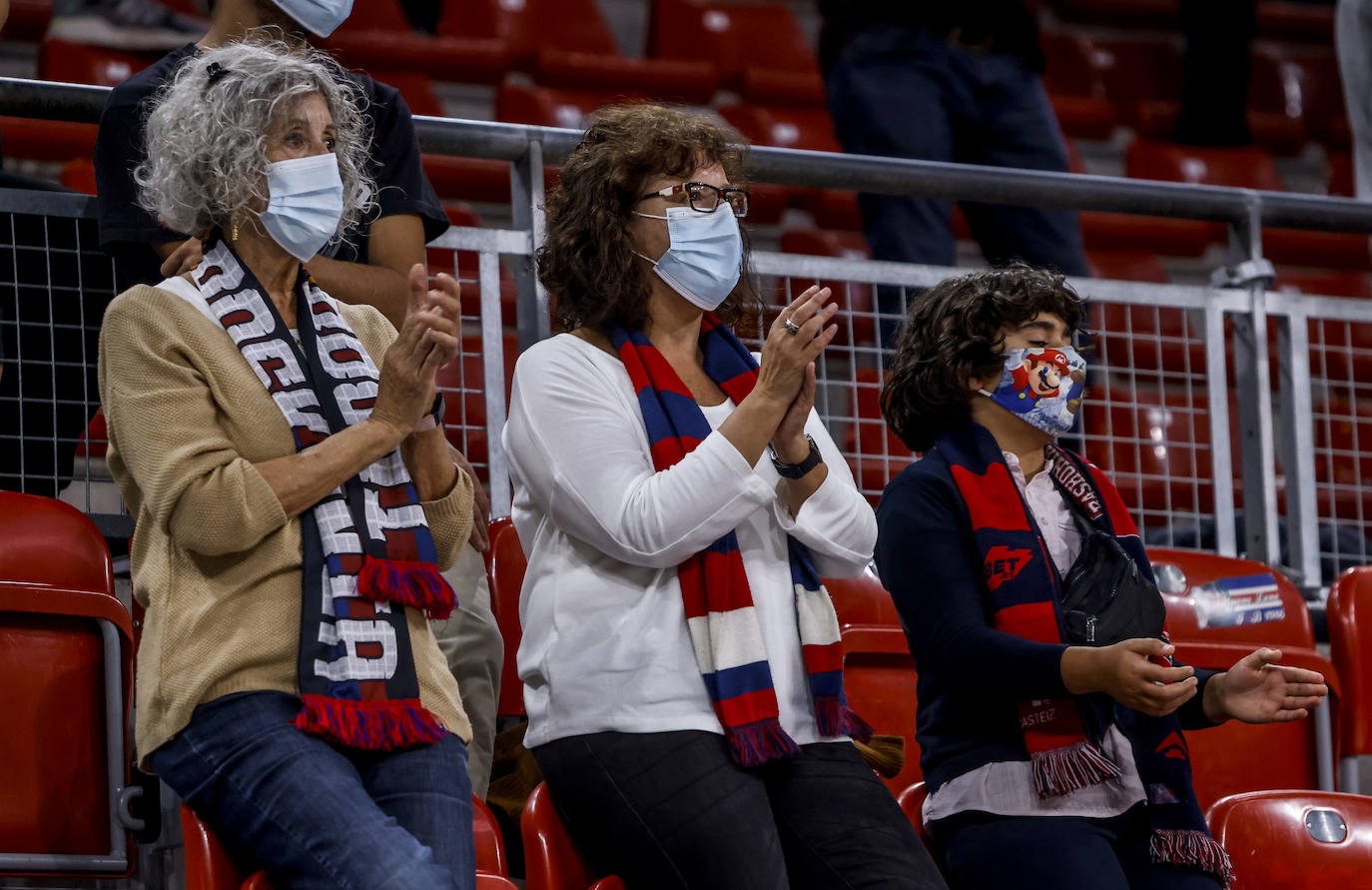 Fotos: Las mejores imágenes del Baskonia-Tenerife