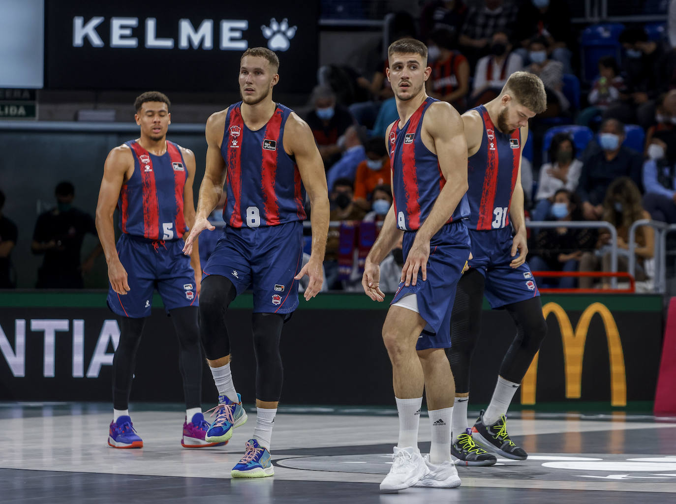 Fotos: Las mejores imágenes del Baskonia-Tenerife