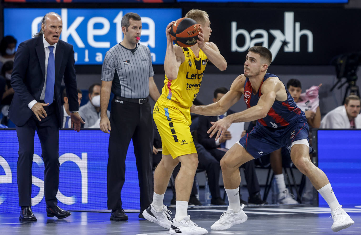 Fotos: Las mejores imágenes del Baskonia-Tenerife