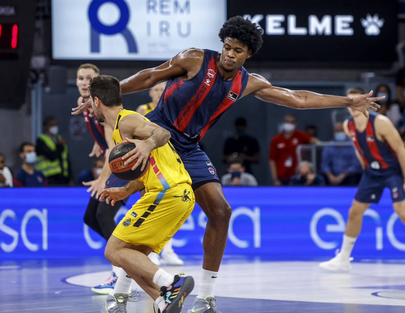Fotos: Las mejores imágenes del Baskonia-Tenerife