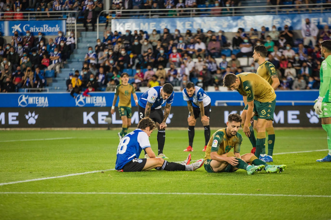 Fotos: Las mejores imágenes del Alavés - Betis