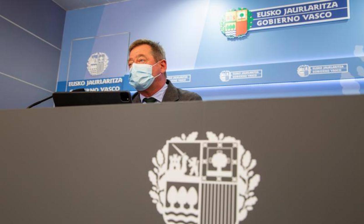 Bingen Zupiria, durante la rueda de prensa posterior al Consejo de Gobierno de hoy. 