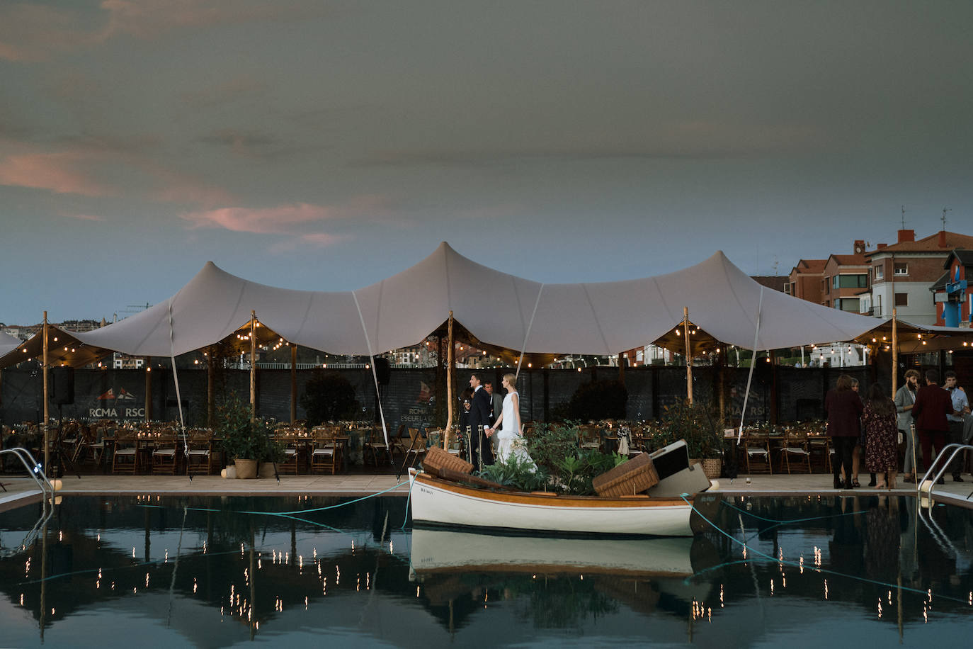 Fotos: La mágica &#039;boda&#039; de June y David junto al mar en Getxo