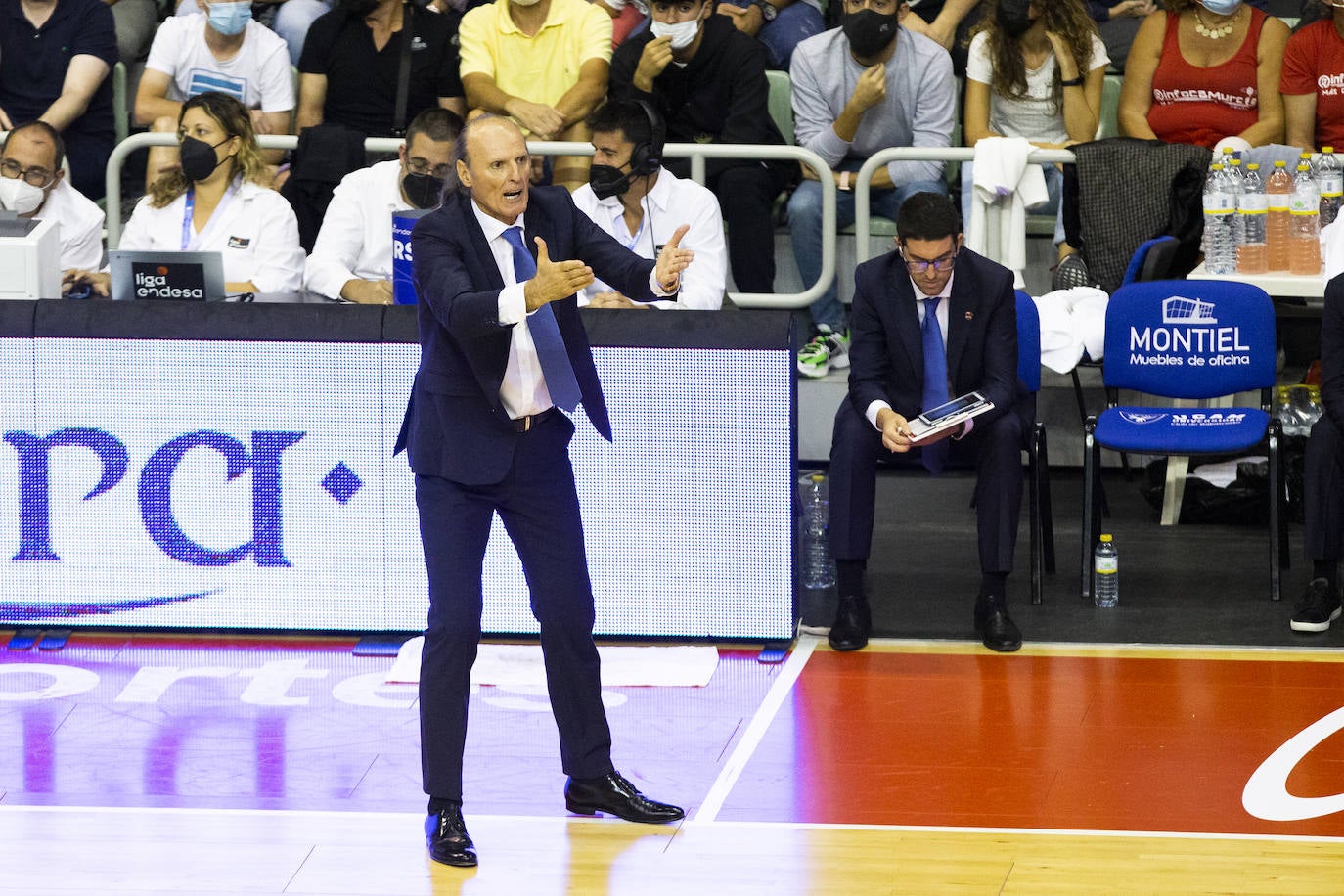 Fotos: Las mejores imágenes del UCAM Murcia - Baskonia