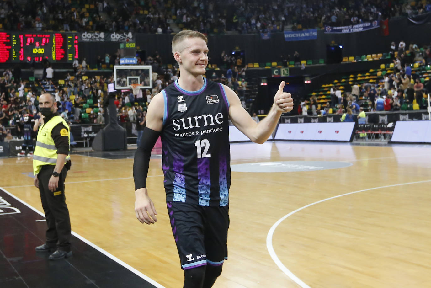 Fotos: El Bilbao Basket consigue su segunda victoria consecutiva ante el San Pablo Burgos