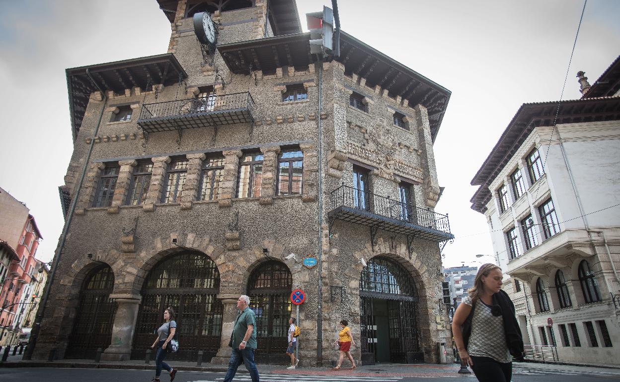 Bilbao pedirá espacio para usos vecinales en la antigua estación de Atxuri