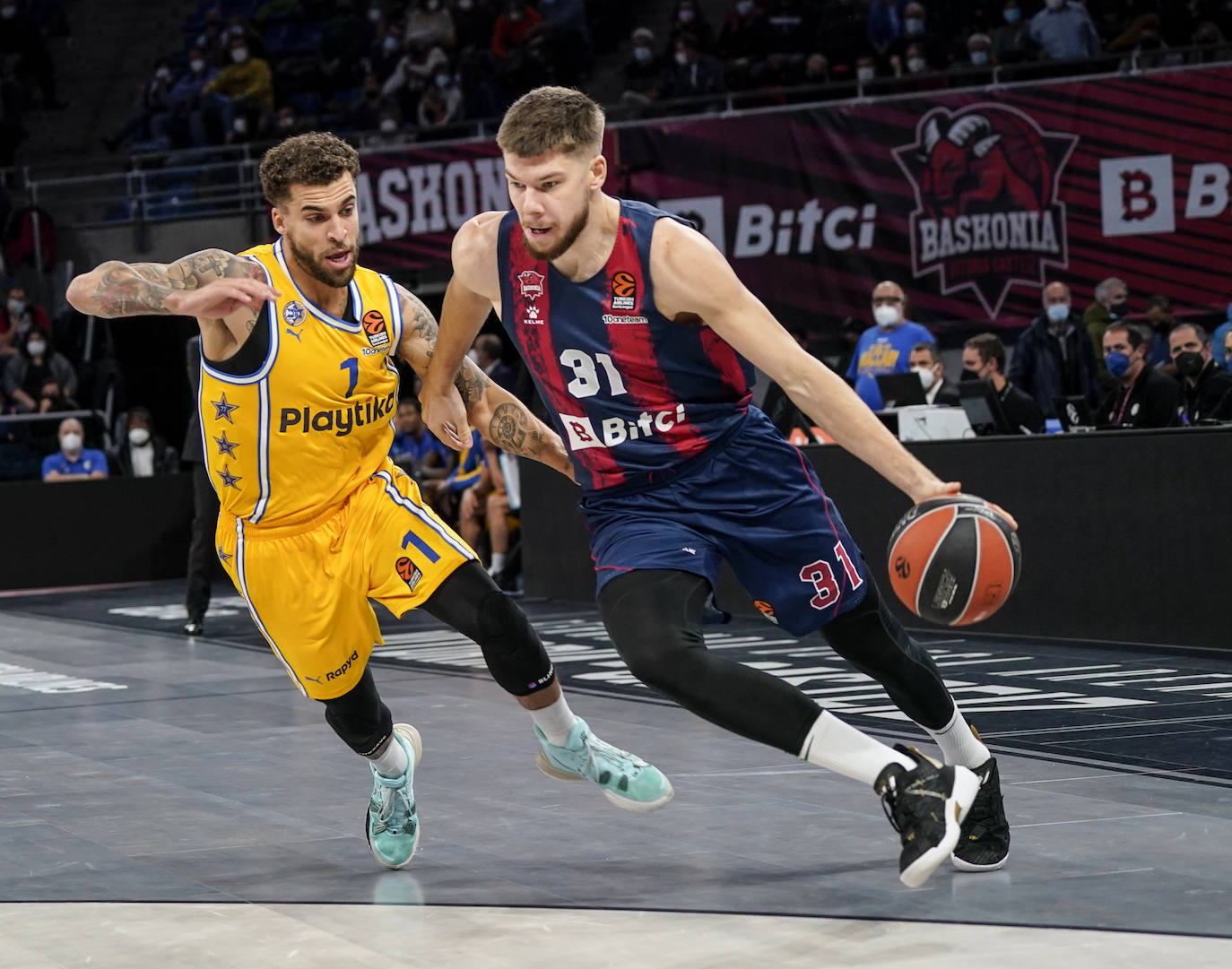 Fotos: Las mejores imágenes del Baskonia - Maccabi