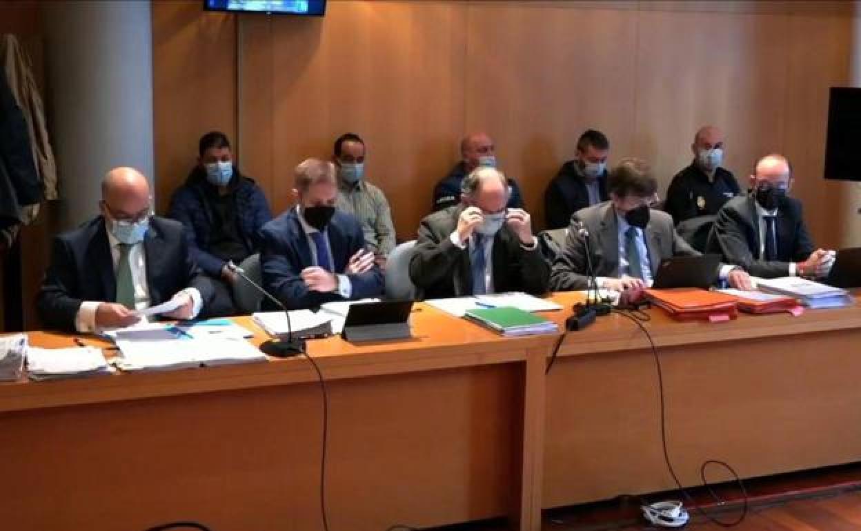 Juicio por el 'caso Ardines' : «Nieva estaba obsesionado y trastornado con la infidelidad»