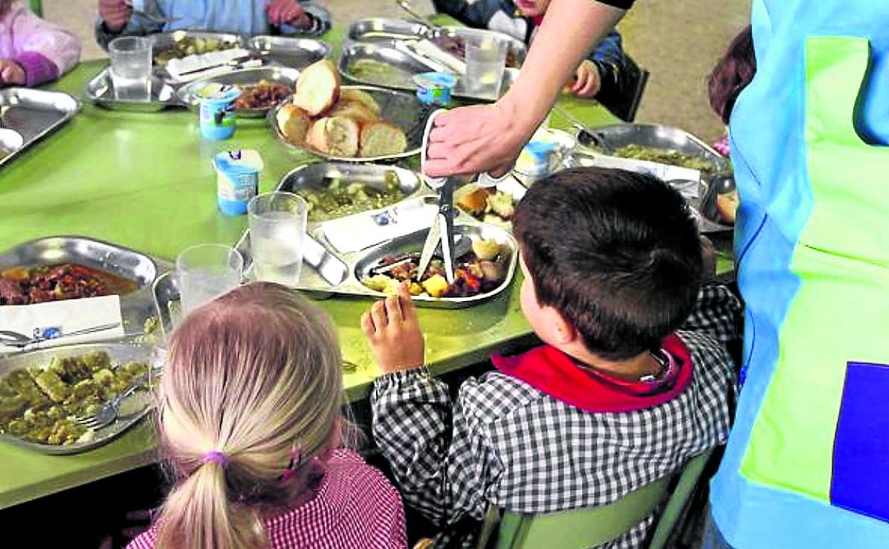 El plato contaminado fue retirado en todos los comedores donde fue servido. 