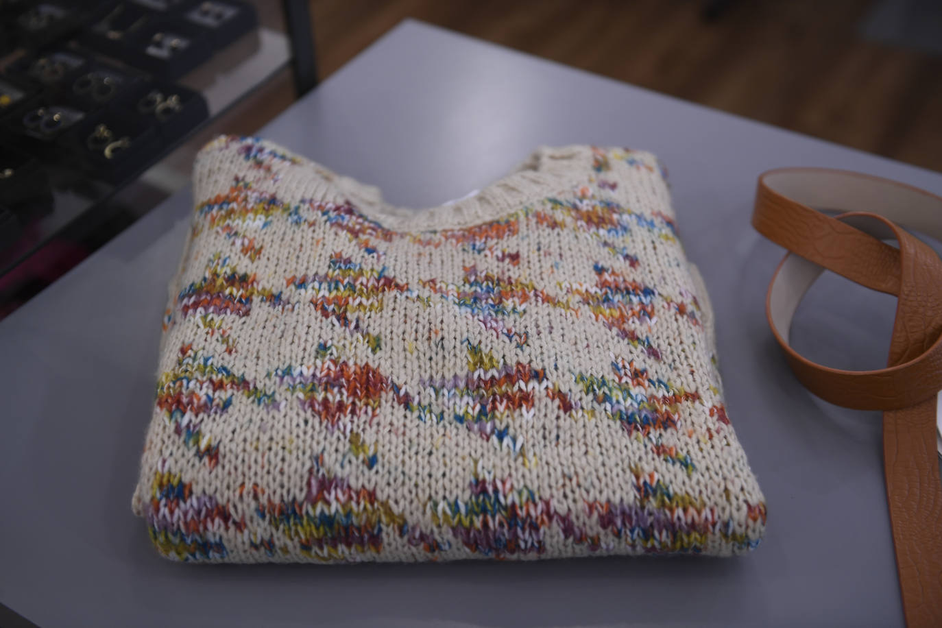 Fotos: Ni flecos, ni volantes: Así es la tienda de estos dos amigos en Bilbao La Vieja